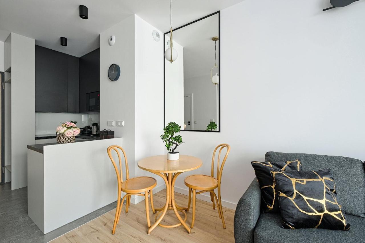 Optykow 3A Cozy Studio Promenada Apartment Варшава Екстериор снимка