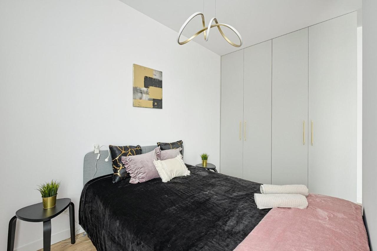 Optykow 3A Cozy Studio Promenada Apartment Варшава Екстериор снимка